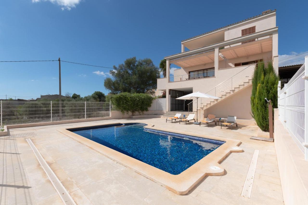 Villa Es Sequer Maria De La Salut Bagian luar foto