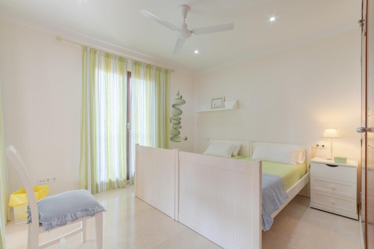 Villa Es Sequer Maria De La Salut Bagian luar foto